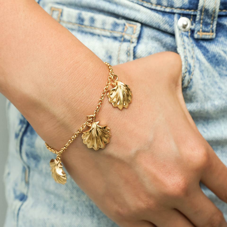 SUM of I Shell stationary bracelet #color_gold