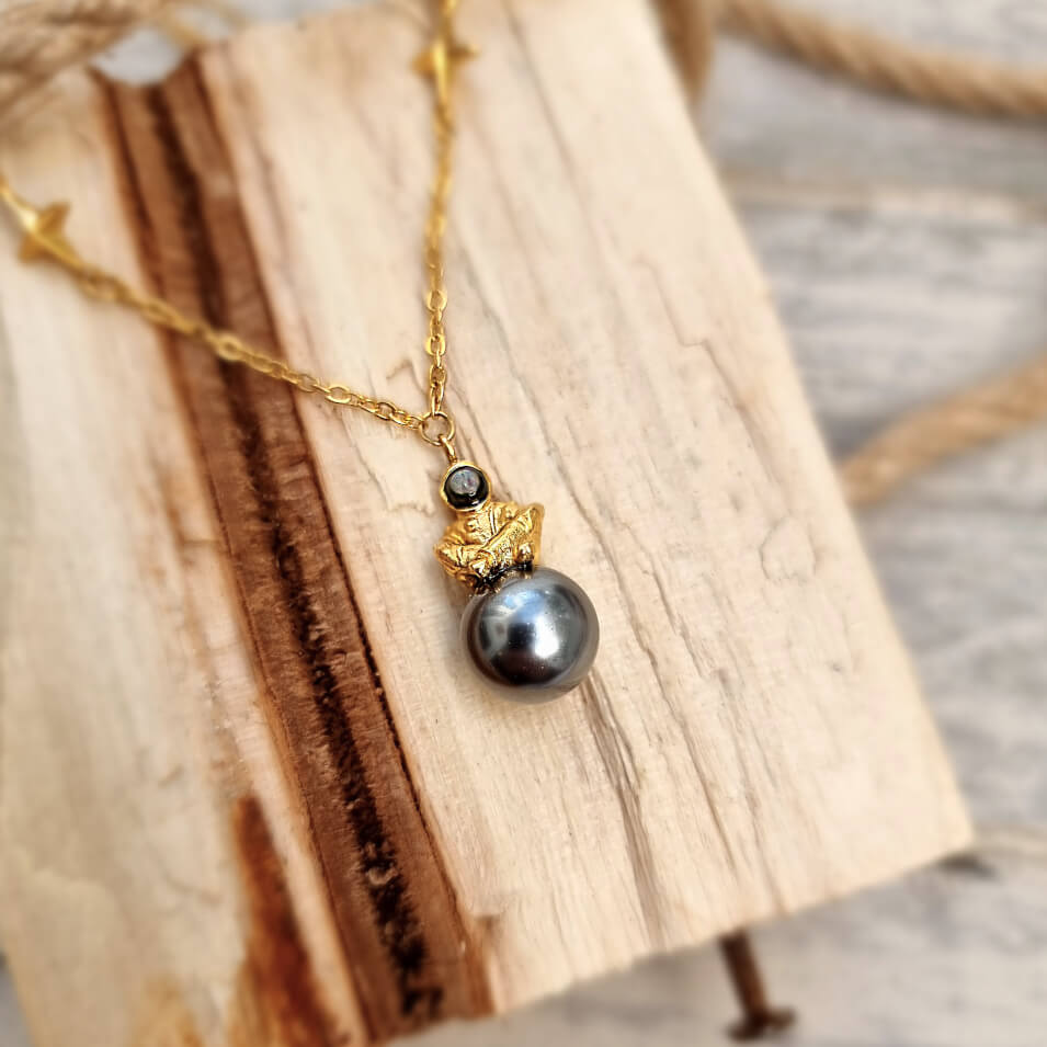 SUM of I Pearl Europa Small Necklace #color_gold and grey