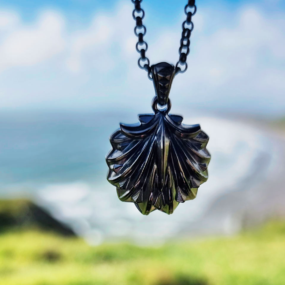 SUM of I tribal Shell Pendant #color_black metal
