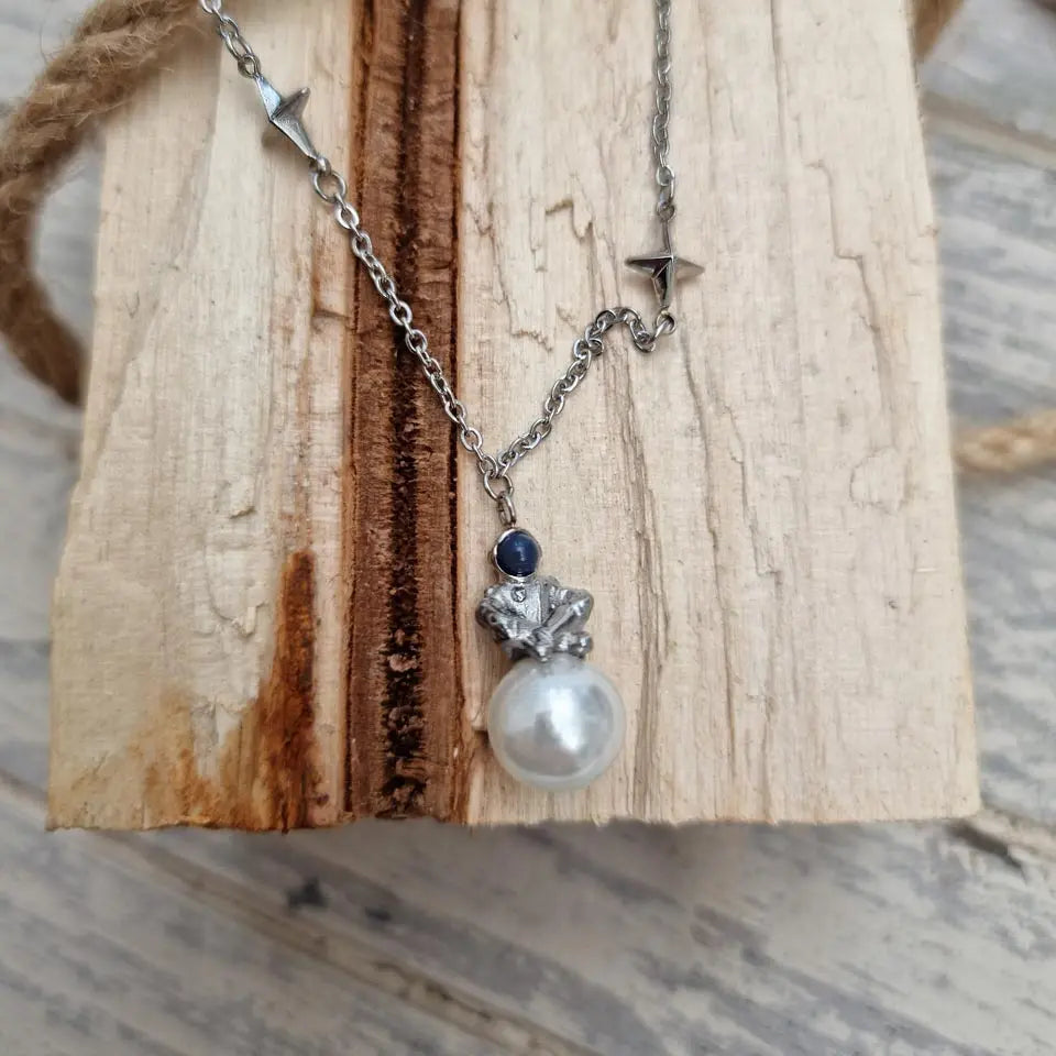 SUM of I Pearl Europa Small Necklace #color_silver and white