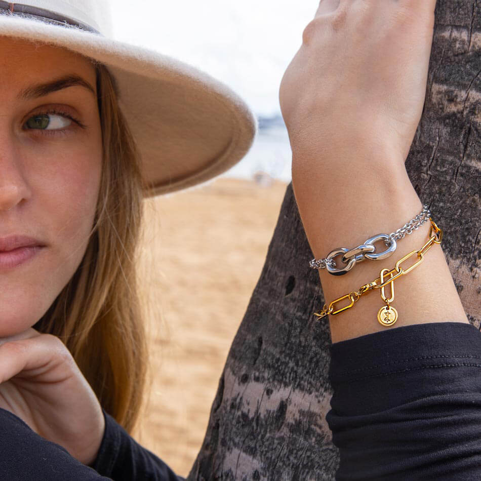 SUM of I Fulton Links Bracelet #color_gold
