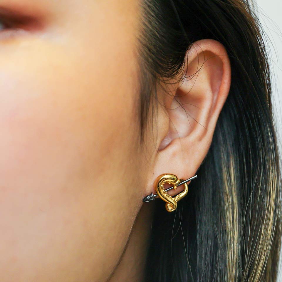 SUM of I Toyama Heart Kraken Stud Earrings #color_gold and gunmetal