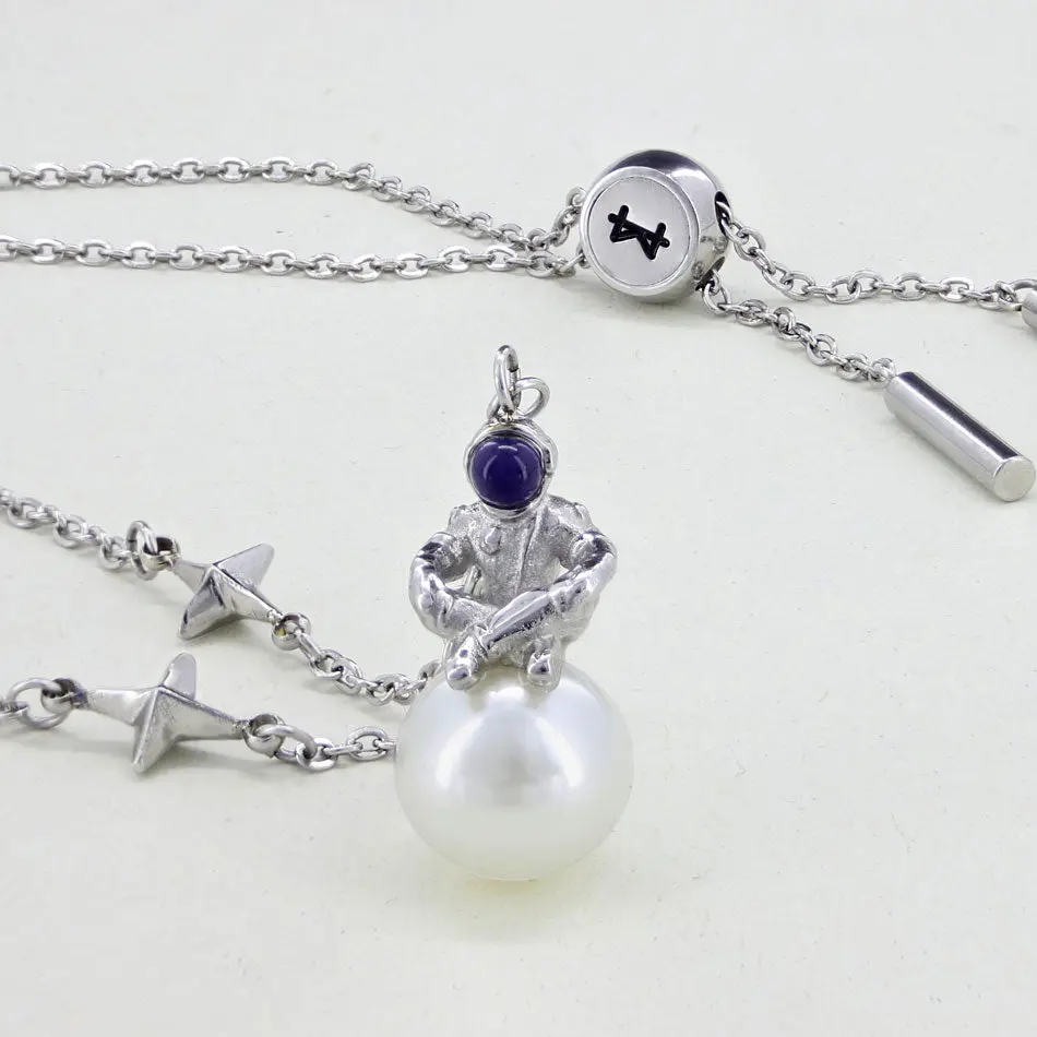 Europa Small Necklace - Image 7