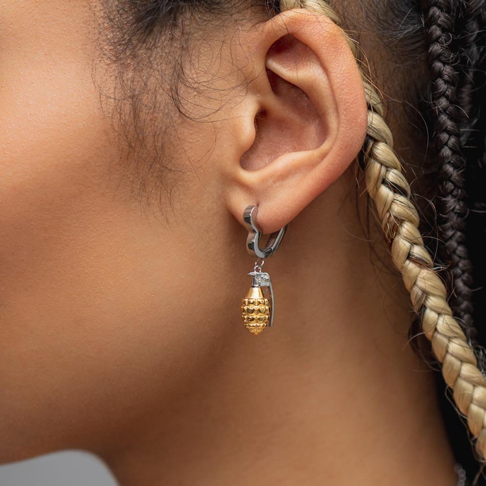 Bethel Mini Hoop Earrings - Image 4